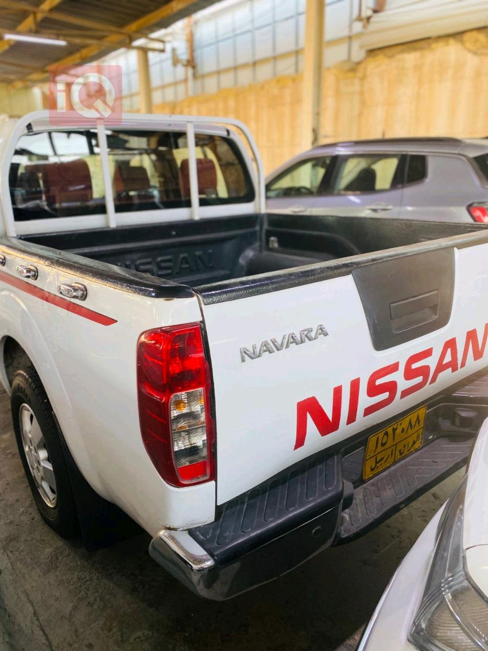 نيسان نافارا